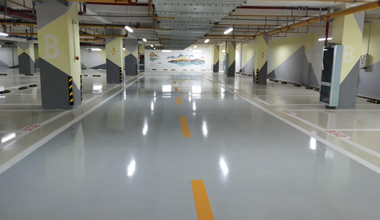 秀珀浮動(dòng)彩砂自流平地坪，傾力裝扮武漢光谷生物醫(yī)藥創(chuàng)新中心地下車(chē)庫(kù)